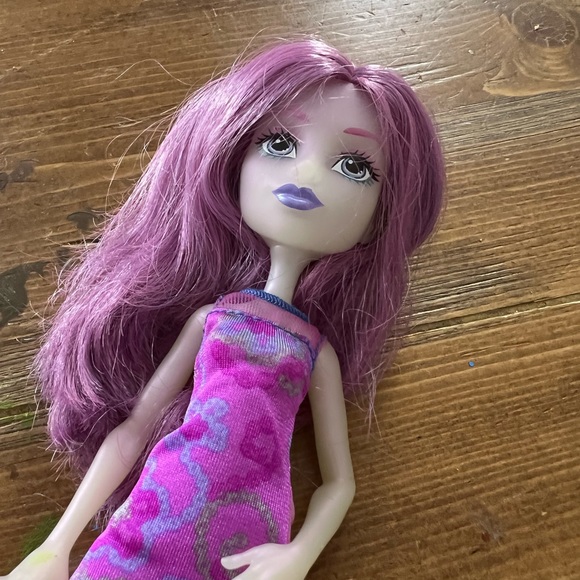 Monster High Ari Hauntington popstar doll - Picture 2 of 5